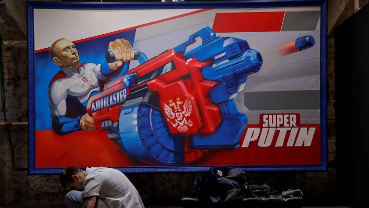 Rusya'da 'Süper Putin sergisi açıldı - Sayfa 1