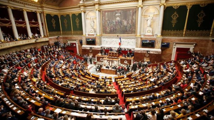 Fransa'da 'hata yapma hakkı' yasallaştı