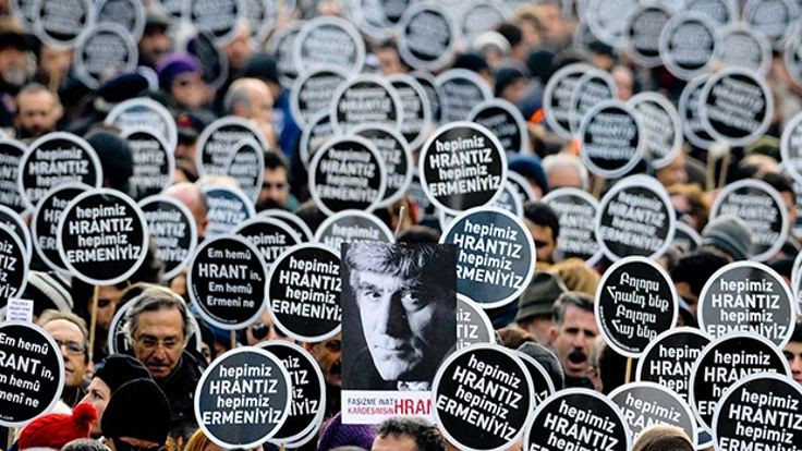 Hrant Dink vurulduğu yerde anılıyor