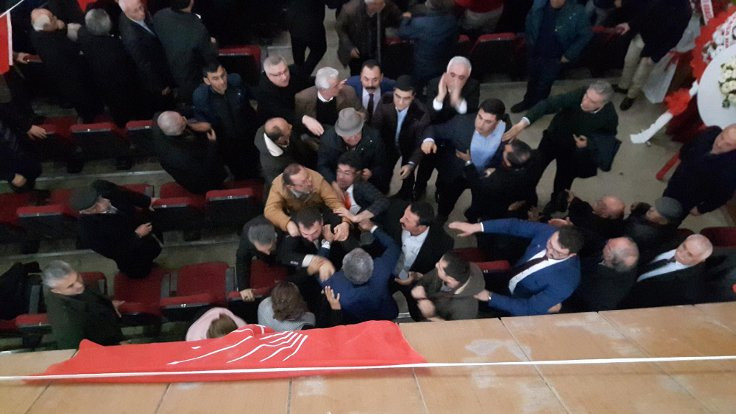 CHP Kırşehir İl Kongresi’nde liste kavgası