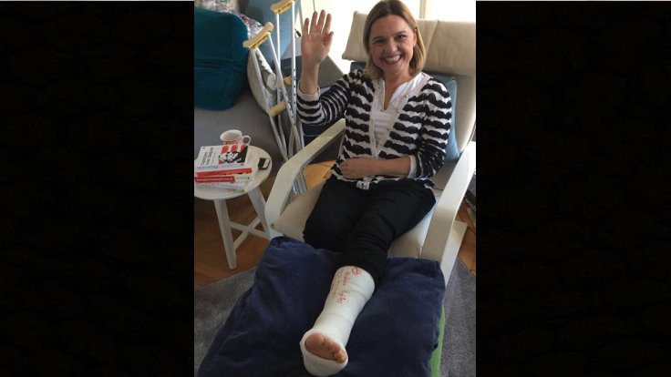 CHP'li Selin Sayek Böke'nin ayak bileği kırıldı