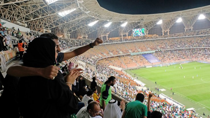 Suudi Arabistan'da kadınlar ilk kez maça gitti