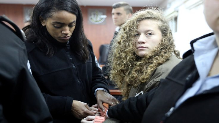 Filistin'in 'cesur kızı' Ahed Tamimi’ye 12 ayrı suçlama