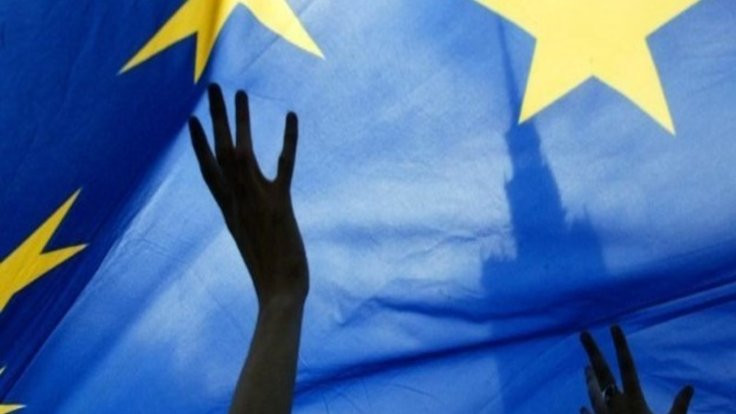 Şimdiki demokrasi Avrupalıları kesmiyor