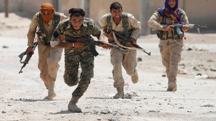 Reuters: Esad, YPG güçlerinin Afrin'e geçmesine göz yumuyor