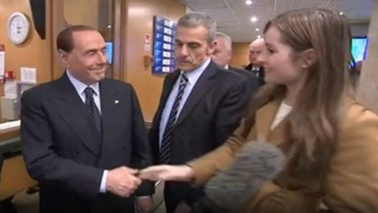 Berlusconi'nin 'şaka'sına tepki