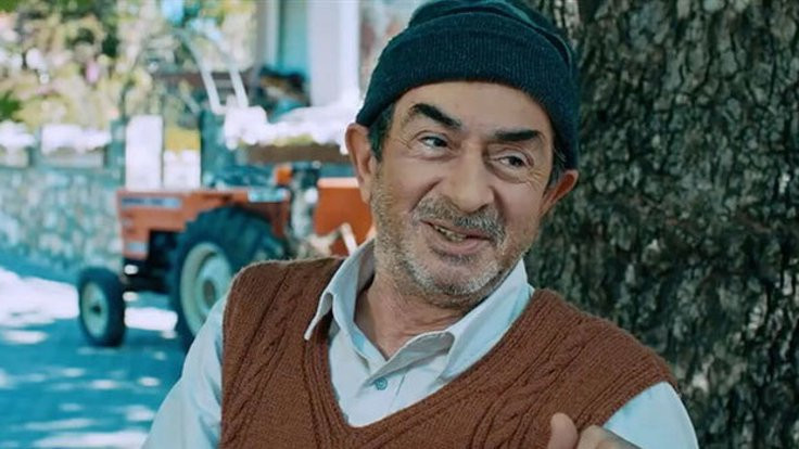 Oyuncu Turan Özdemir'e ölümünden 1 ay sonra ödül
