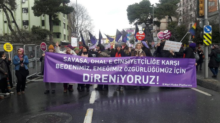 İstanbul 8 Mart Kadın Platformu: Krize, savaşa, şiddete karşı alanlardayız