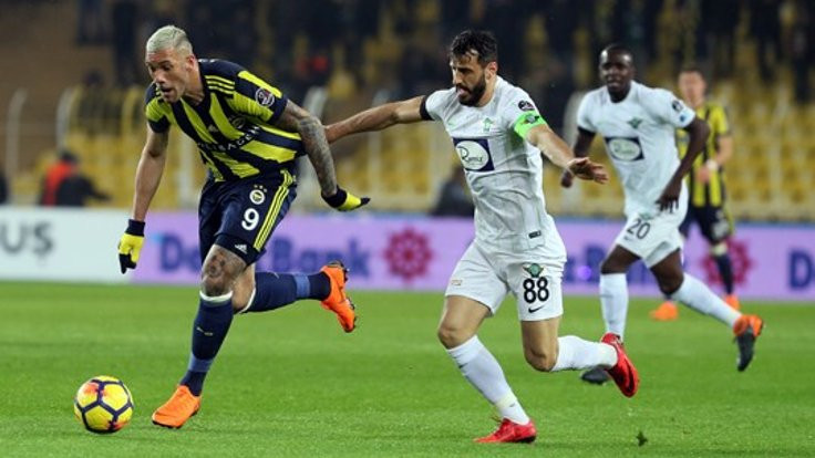 Fenerbahçe, Akhisarspor'a mağlup oldu