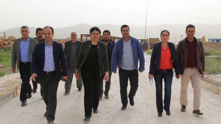 HDP milletvekilleri Göbeklitepe'de incelemelerde bulundu