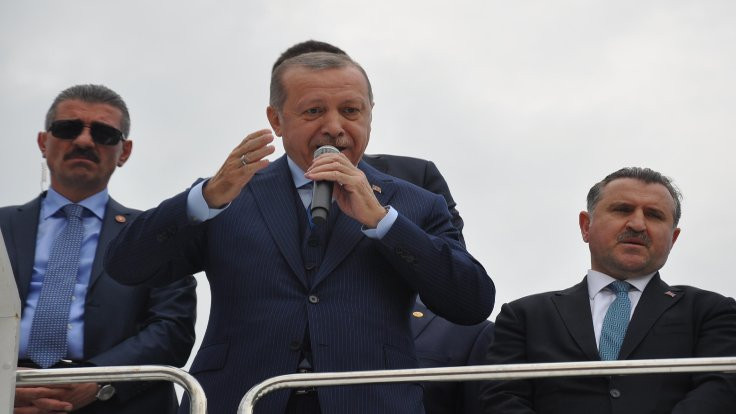 Erdoğan'dan Fransa'ya: Teröre destek veriyorsun