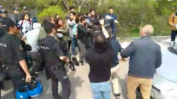 YÖK'ü protesto eden öğrencilere gözaltı