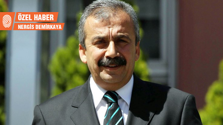 Erken seçimin ilk kazananı Sırrı Süreyya Önder