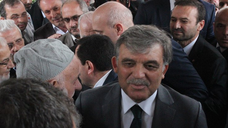 Abdullah Gül'e cenazede tepki: Reisime hainlik yaptın! - Sayfa 2