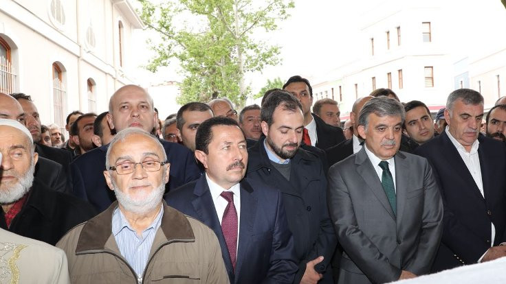 Abdullah Gül'e cenazede tepki: Reisime hainlik yaptın! - Sayfa 3
