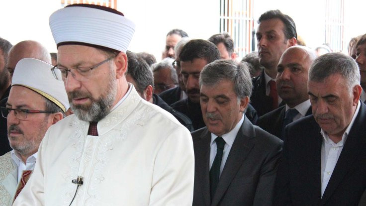 Abdullah Gül'e cenazede tepki: Reisime hainlik yaptın! - Sayfa 4