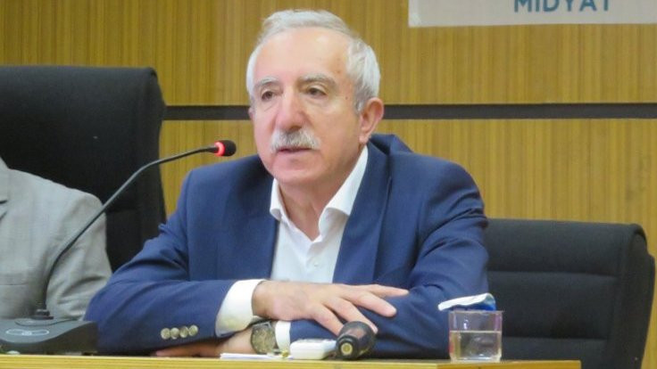 Orhan Miroğlu: Mesud Barzani'ye yönelik tavır hataydı
