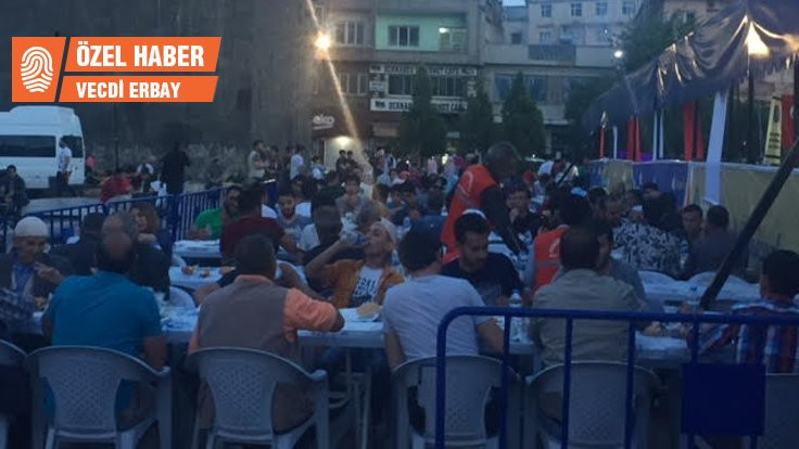 Diyarbakır'da iftar çadırında bir akşam