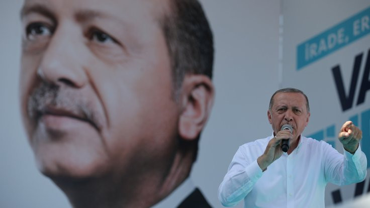 Erdoğan Bursa'da seçmene 'Sakarya' diye mi seslendi?