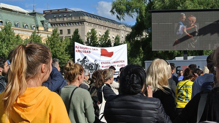 Jimmy Durmaz'a yönelik ırkçı saldırılar İsveç'te protesto edildi