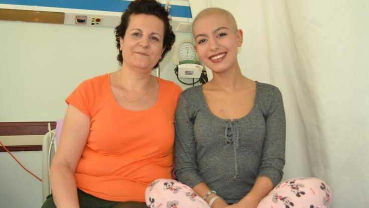 Annesi kanseri yendi kendisi lösemiden hayatını kaybetti