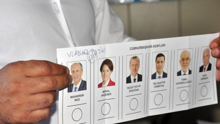 Türkiye'deki seçimde Vladimir Putin'e oy çıktı