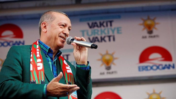 Erdoğan: Türbe ziyaret eder gibi, cezaevinde beyefendiyi ziyarete gidiyorlar