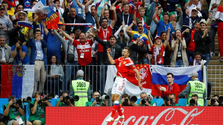 Dünya Kupası'nda Rusya açılışı 5 golle yaptı