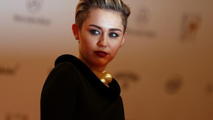 Miley Cyrus: Bu dünyaya bir çocuk getiremem