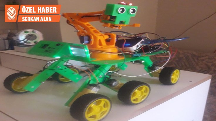 Siverekli çocuklar matematikçi robot tasarlıyor