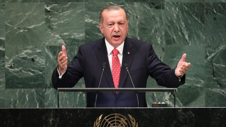 Erdoğan: FETÖ'nün başı ABD'den terör ihraç ediyor
