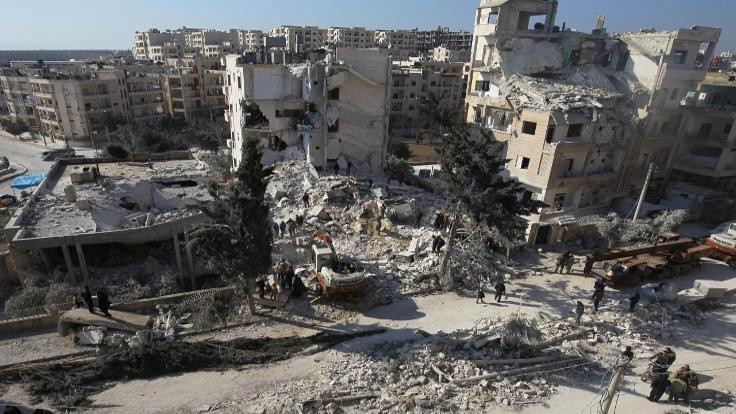 Rusya ve Suriye'den İdlib'te bombardıman