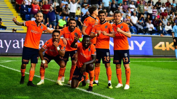 Medipol Başakşehir: 4 - Antalyaspor: 0