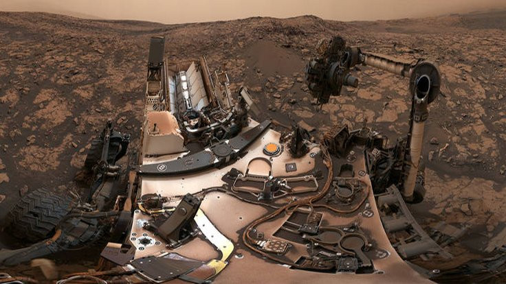 NASA, Mars'taki keşif aracı Curiosity'nin öz çekim fotoğrafını yayımladı