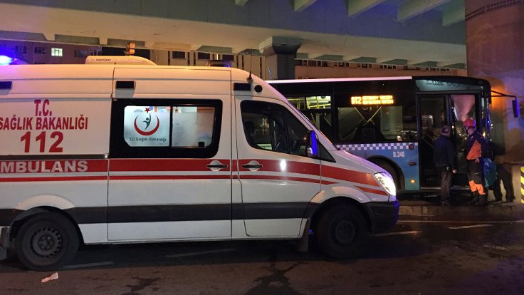 Mecidiyeköy'de halk otobüsü kaza yaptı: 18 yaralı