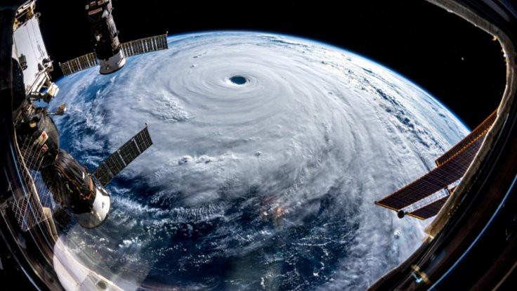 Süper tayfun uzaydan görüntülendi