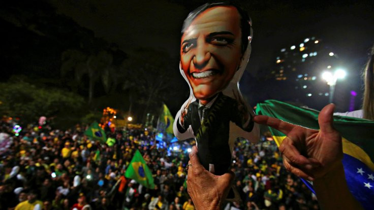 Brezilya'nın kaderi değişti: Aşırı sağcı Bolsonaro başkan seçildi