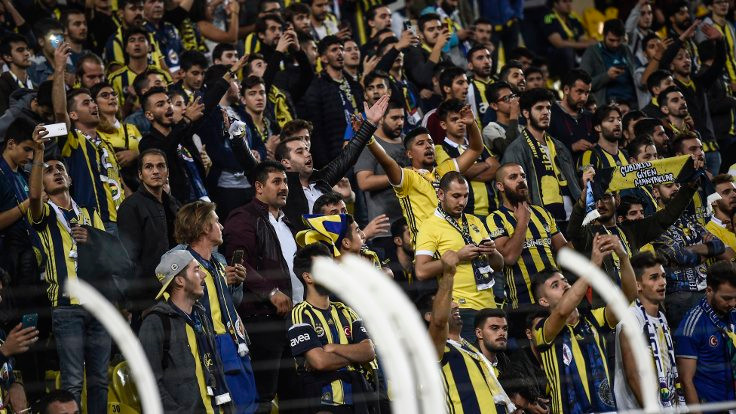 Fenerbahçe'de taraftardan yedek kulübesine tepki: Neye gülüyorsun? - Sayfa 3