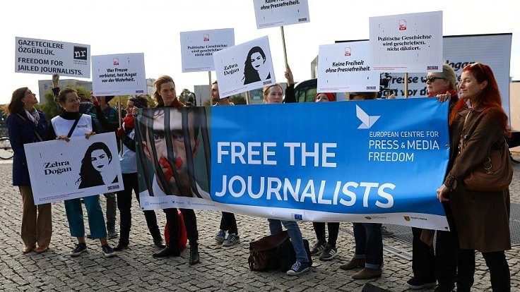 'Türkiye'de basın özgürlüğü sağlansın'