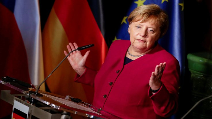 Merkel'in geleceği oylanıyor