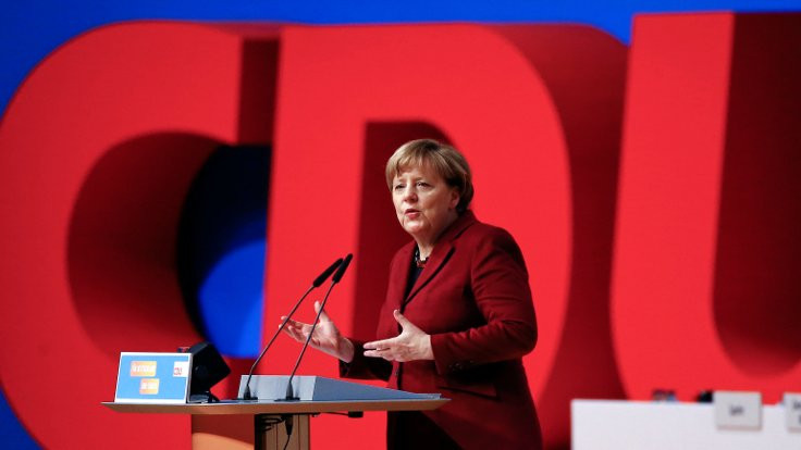 'Merkel liderliği bırakıyor'