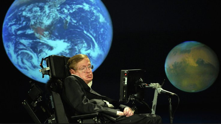 Stephen Hawking'den yeni makale: Sıradan insanların sonu gelecek