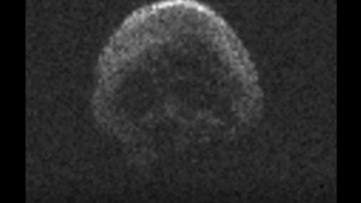 Kurukafa şeklindeki asteroit Dünya'ya teğet geçecek