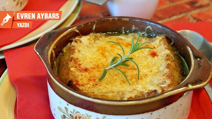 Stokları eritiyoruz: Fransız soğan çorbası