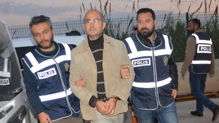 Adana'da eski polislere gözaltı