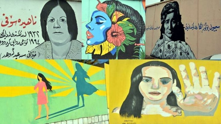 Süleymaniye'de kadın resimleri duvarlarda