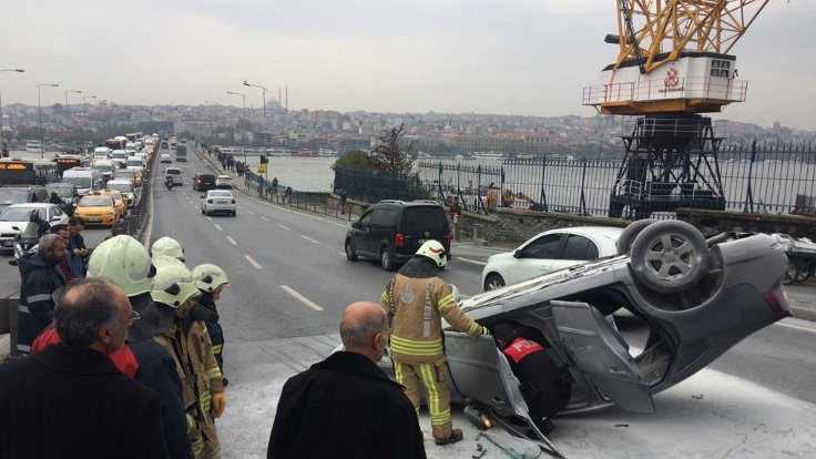 Atatürk köprüsünde kaza trafiği