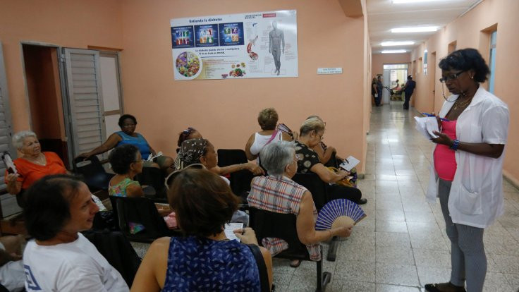 Küba binlerce doktoru Brezilya'dan çekiyor