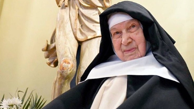 Yahudilerin Nazilerden kaçmasına yardım eden rahibe 110 yaşında hayatını kaybetti