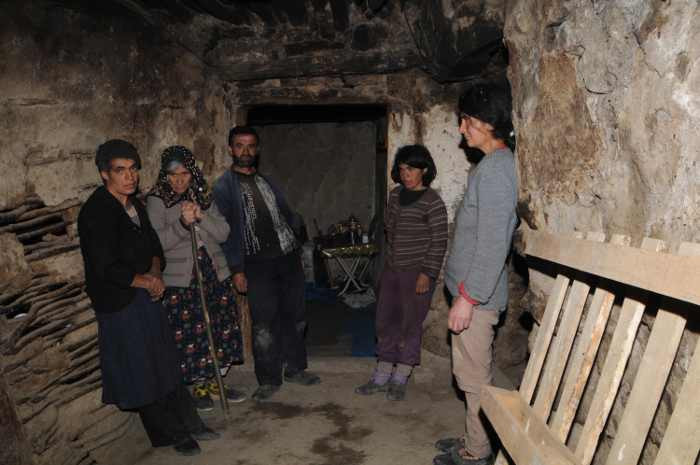 Erzincan Valiliği: Taşer ailesine 2 bin 800 lira yardım yapılıyor